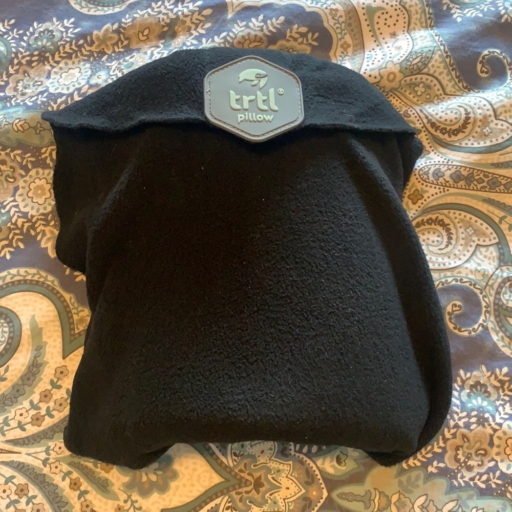 trtl pillow NWOT Black